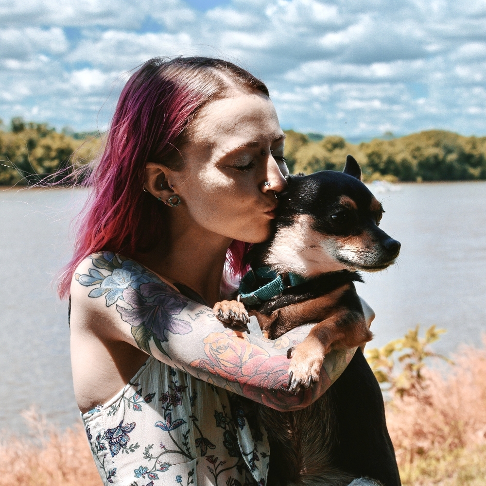 Meet your Posher, Em